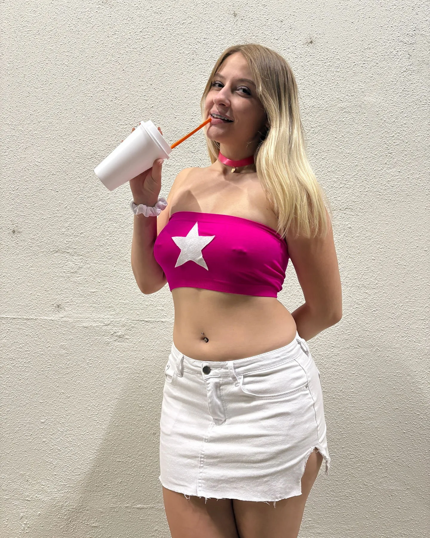 Hollie escort 